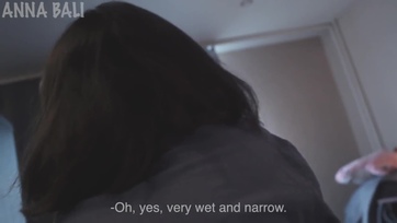 Csak letolta a cica a bugyogóját de a mostoha bratyója már be is tette a giganagy szerszámát Thumb