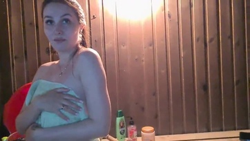 Csábító anyu hagyta hogy megpakolja a mostoha fiacskája de az bele is tüzelt a nunijába Thumb
