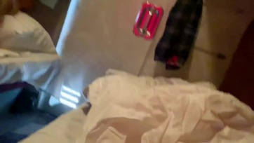 Egy kis dumálás után meg is reszeltem ezt a szexi milf nőcit a vasparipán Thumb