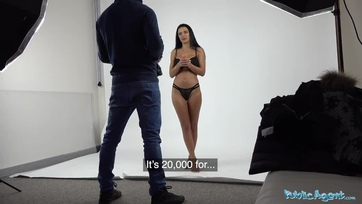 Felcsípték az utcán a plasztikázott cicis magyar luvnyát és egy kis pénzért meghágták a muffját Thumb