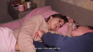 Beédesgette a független cicát a party-n a hálójába aztán berakta a gigantikus fütyijét a nunájába Thumb