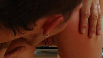 Törlesztett a jóvágású hapsinak a faszhiányos magyarországból való hölgyemény hogy vadul megdugják a vagináját Thumb