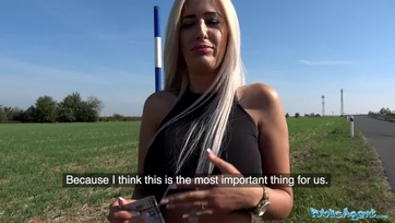 Elment egy pásztorórára a keménytökű utca ügynökkel a kívánatos szöszi román leány Thumb